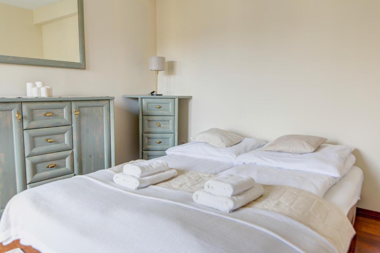 Krynica Apartamenty 100M Duzy Apartament, Salon + 3 Sypialnie Przy Deptaku Ngoại thất bức ảnh